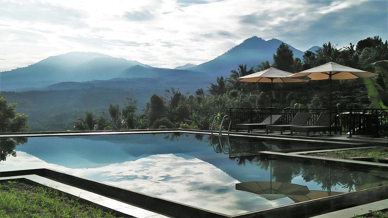 Atres Sari Resort Munduk  Exterior photo