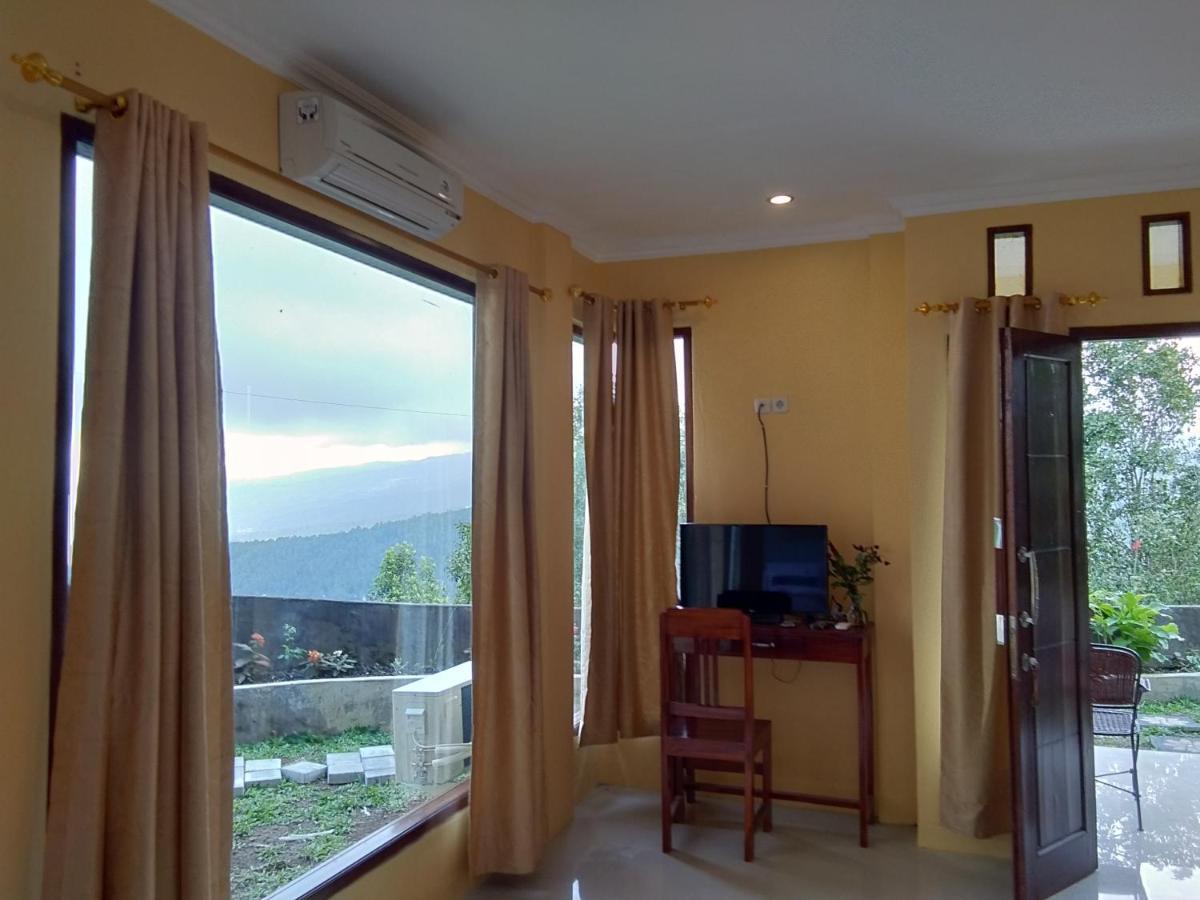 Atres Sari Resort Munduk  Exterior photo
